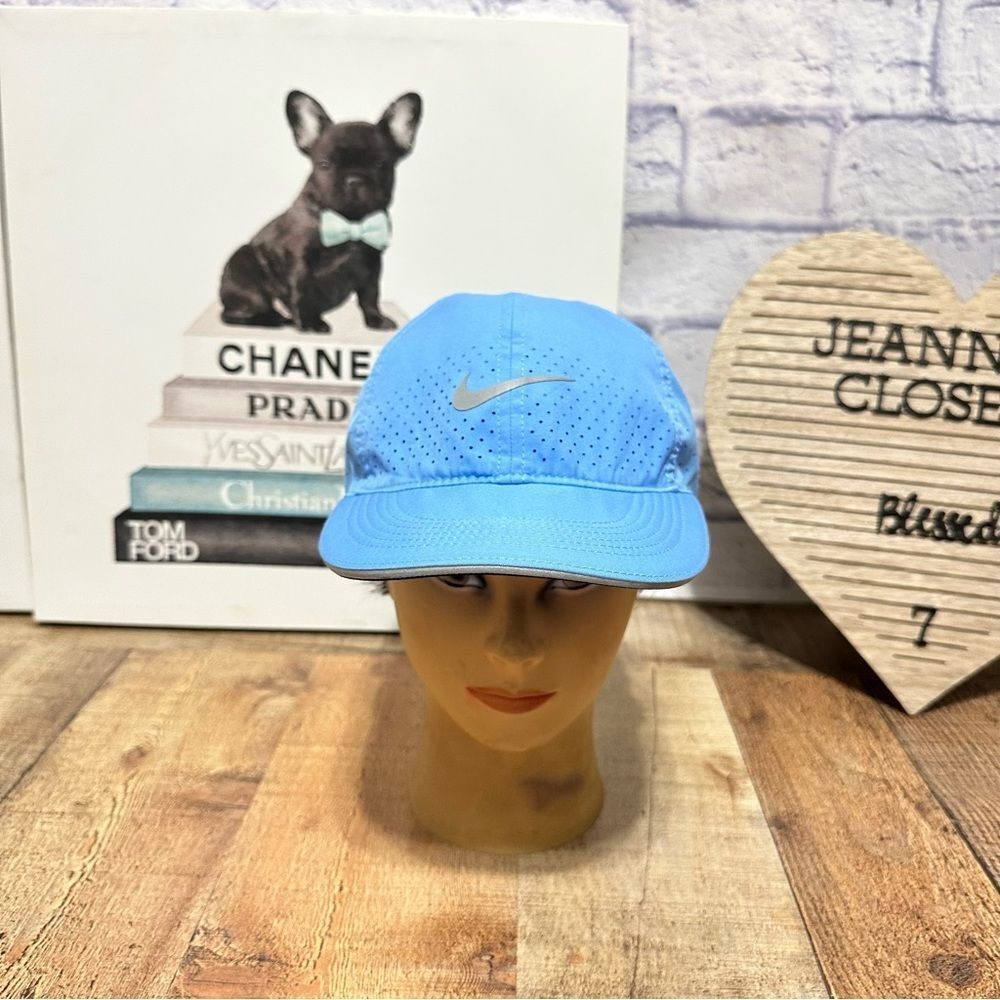 Nike Featherlight Run Logo Performance Adjustable Hat - Light Blue - Picture 2 of 10